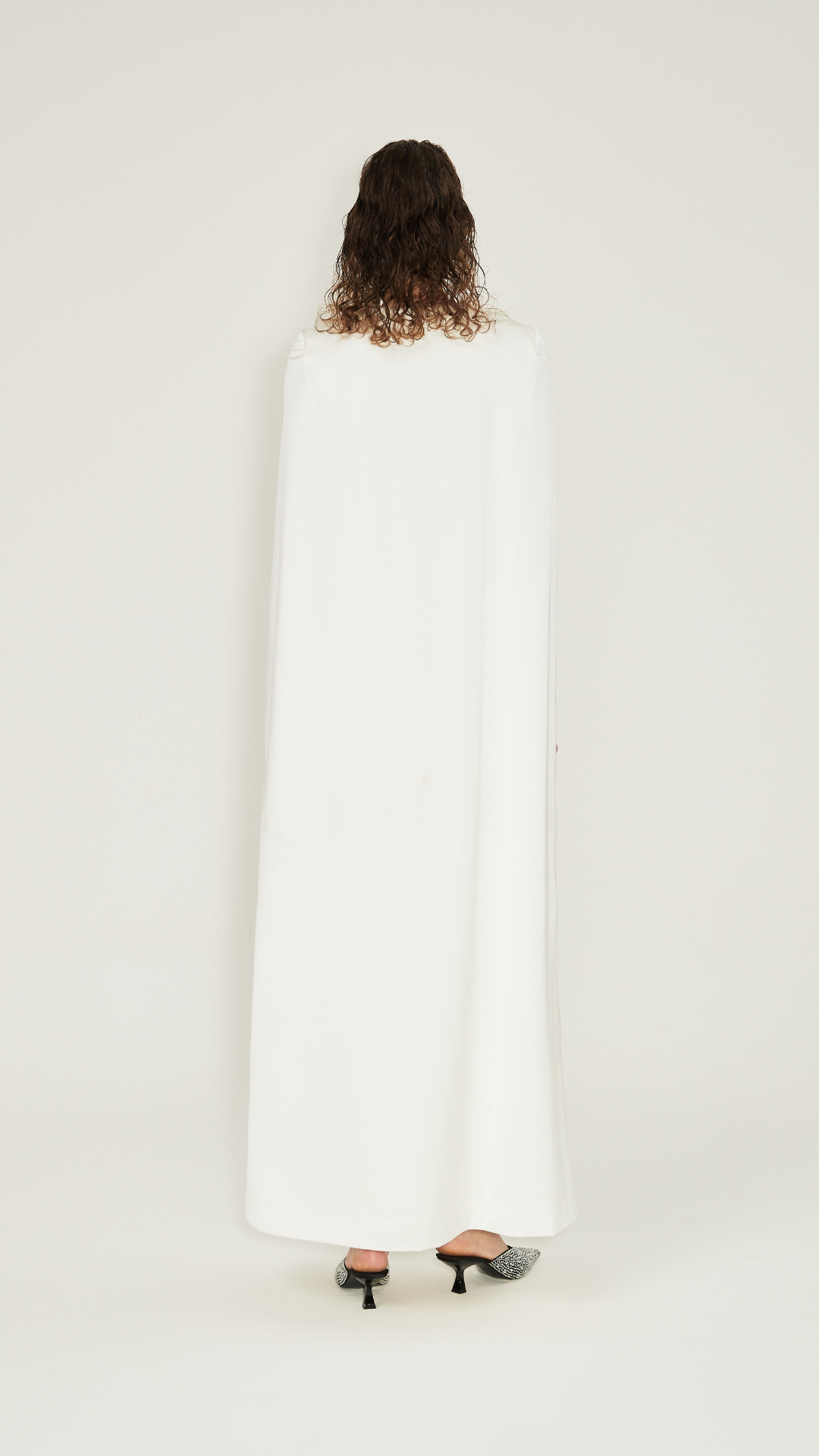 HEM0004 - Cape 0.1 - Off White