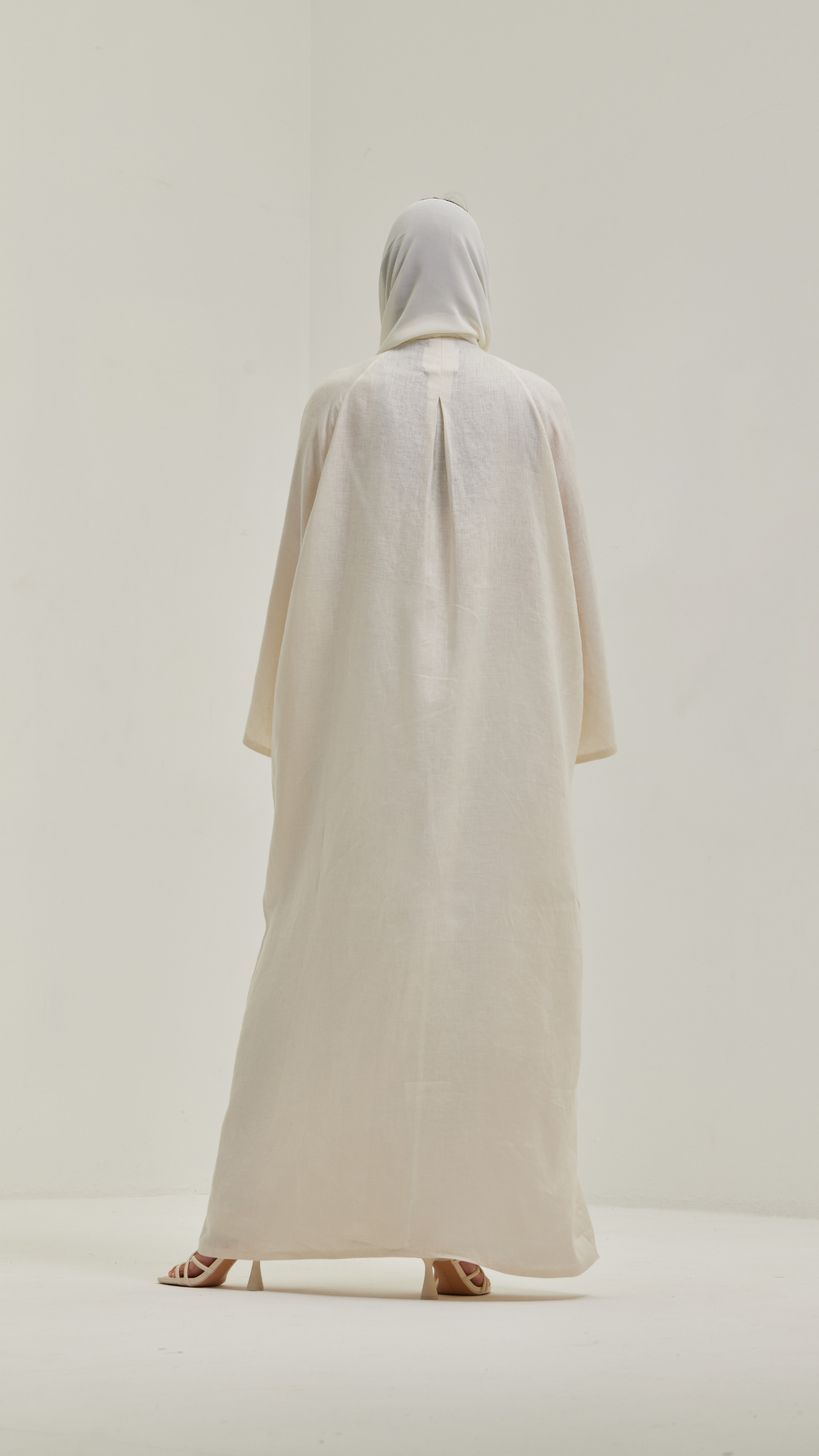 HEM0019 - Under The Ocean Off White