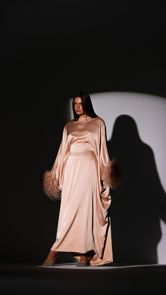 HEM0026 - Feather Kaftan Silk Beige