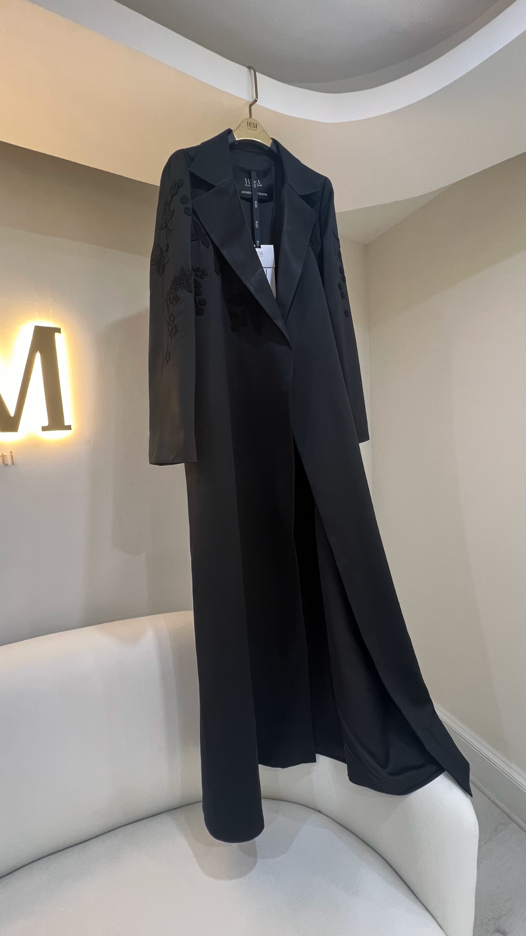 HEM0053 - Thread Jacket Black