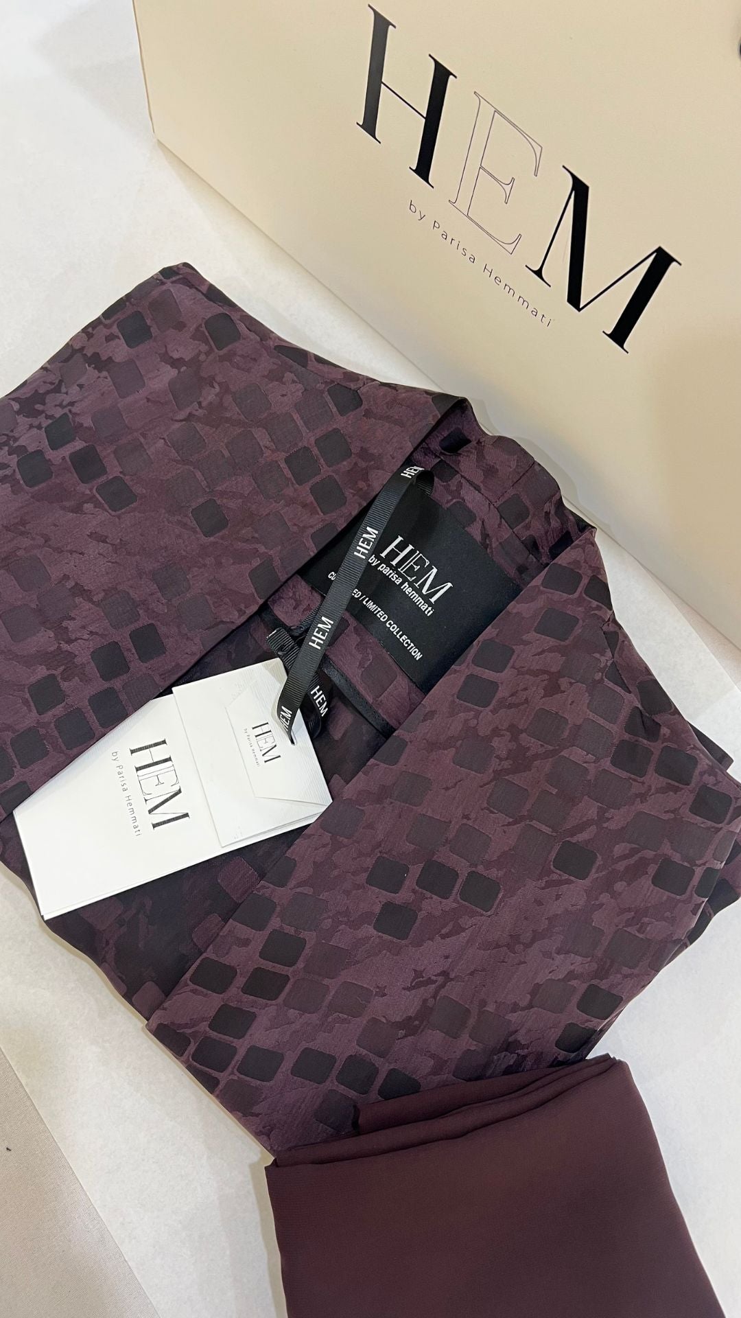 HEM0073 - Fabric Effect / Deep Purple