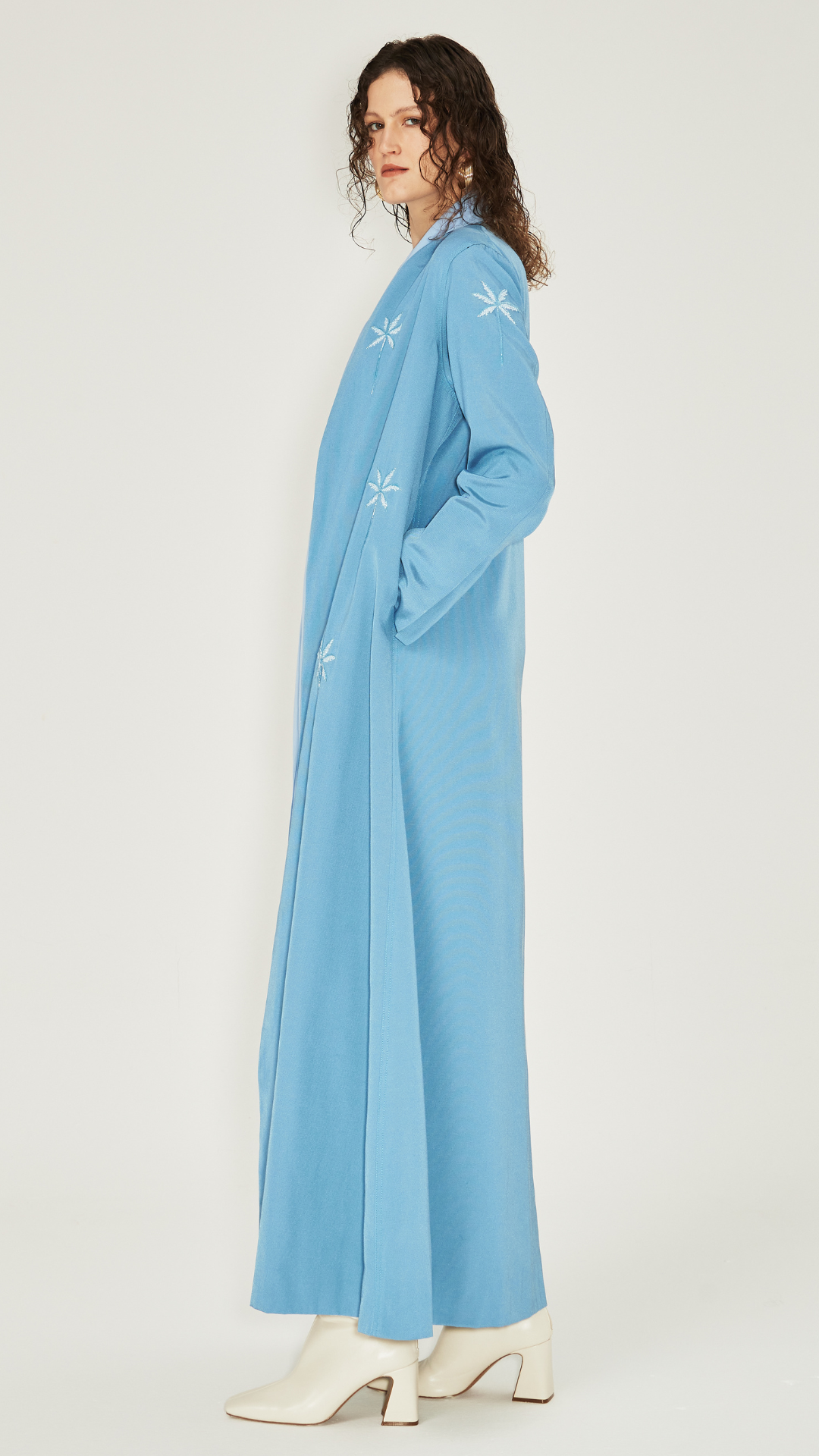 HEM0084 - Palm in Sky Blue