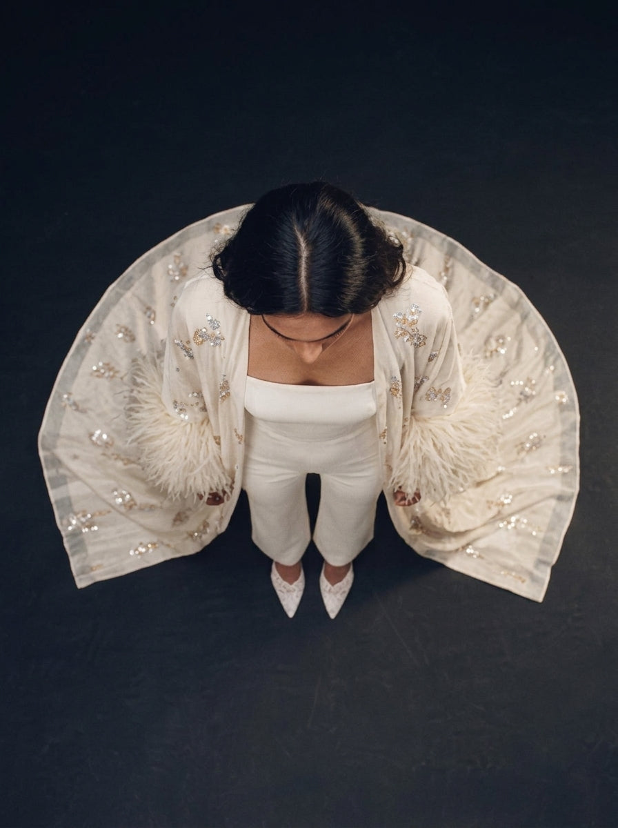 HEM0095 - Ivory Plume